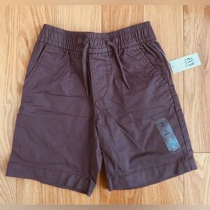 Brand new Gap shorts kids size 5T